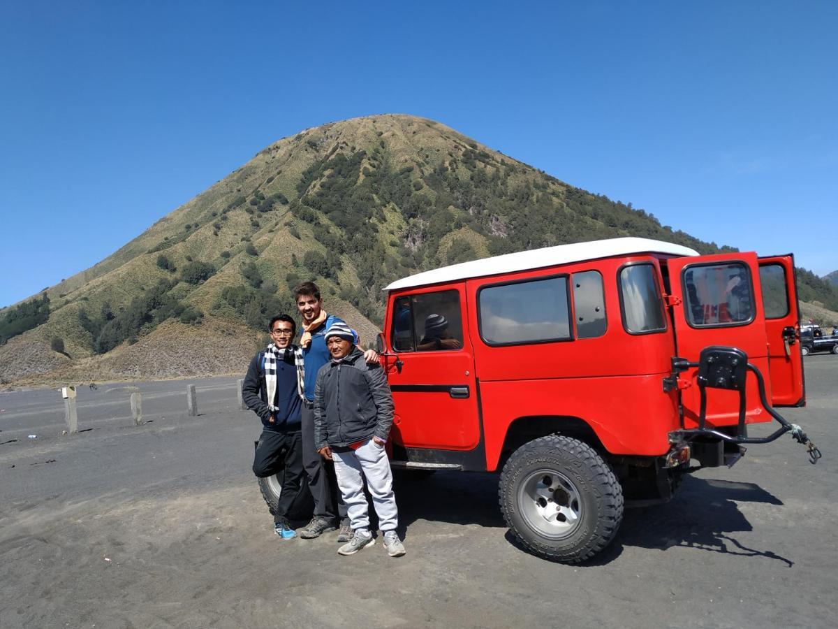 Van Santri Homestay Pemuteran Luaran gambar