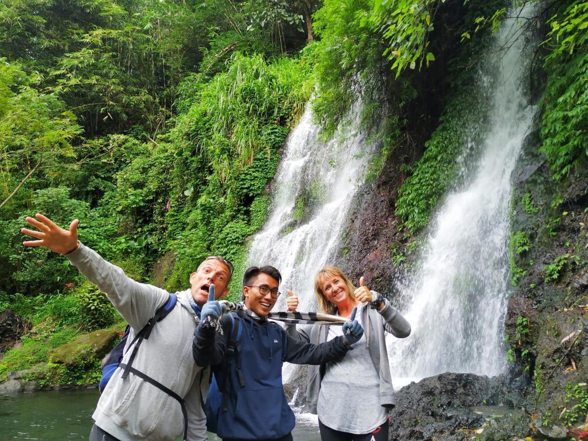 Van Santri Homestay Pemuteran Luaran gambar