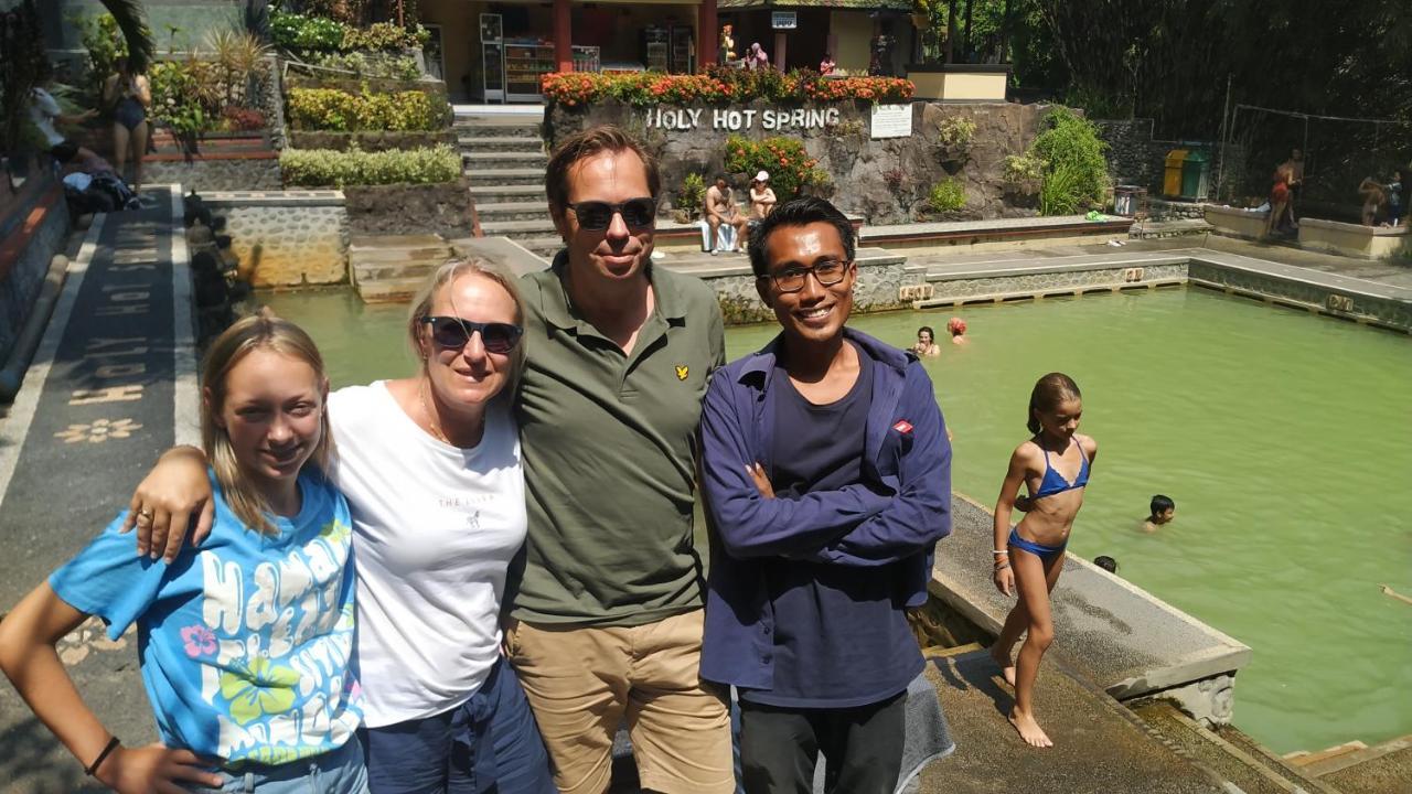 Van Santri Homestay Pemuteran Luaran gambar