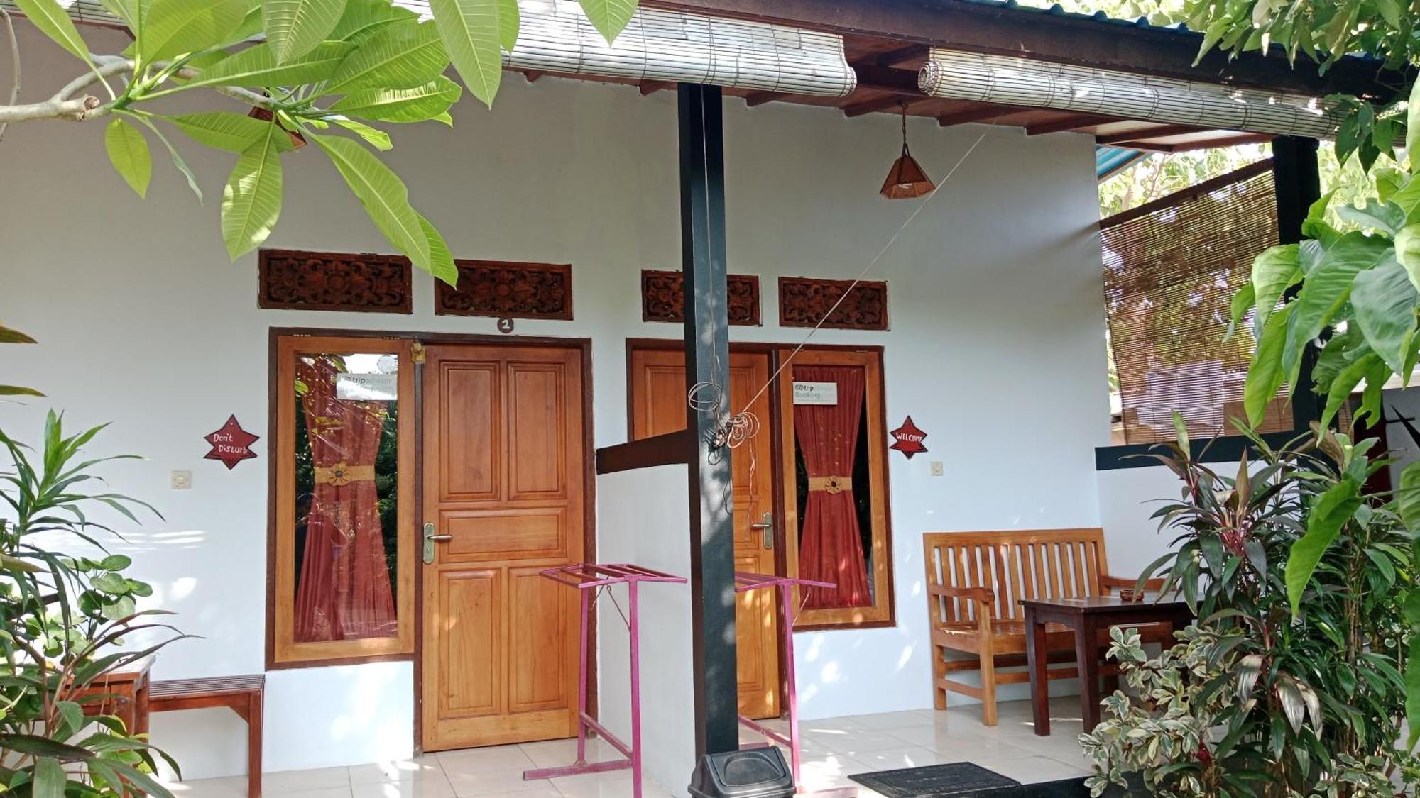 Van Santri Homestay Pemuteran Luaran gambar