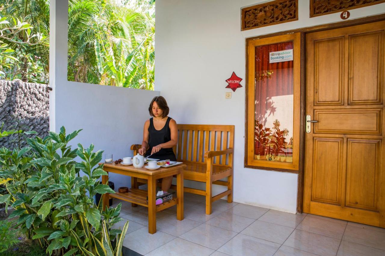 Van Santri Homestay Pemuteran Luaran gambar