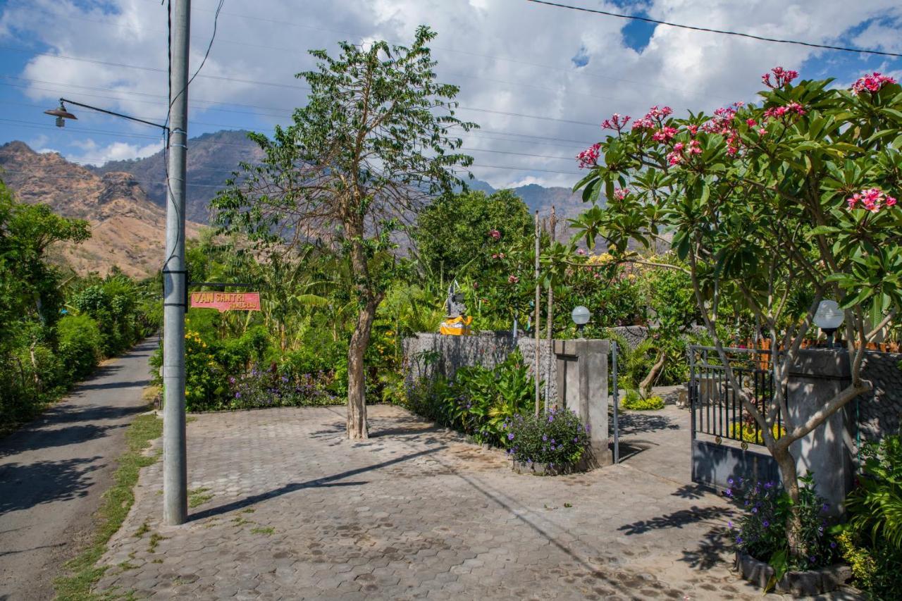 Van Santri Homestay Pemuteran Luaran gambar
